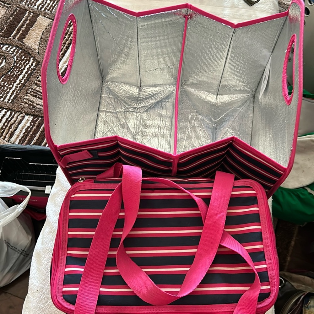 Like new storage & cooler set. Handles on cooler for easy transfer G
